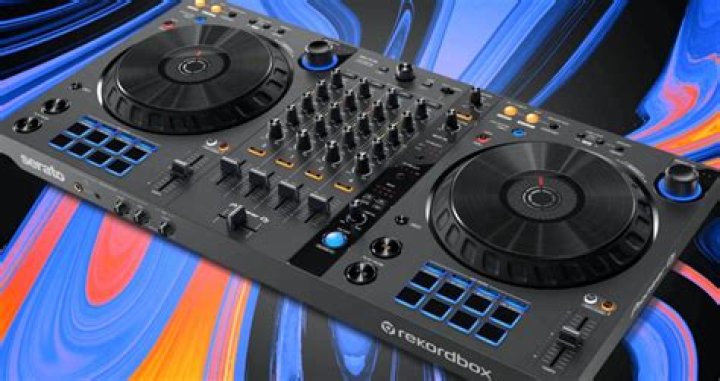 Is Traktor compatible with Pioneer?