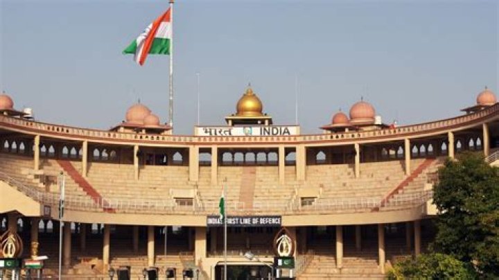 Is Wagah border in India or Pakistan?