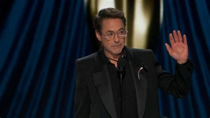 Was Robert Downey Jr a cast member on SNL?