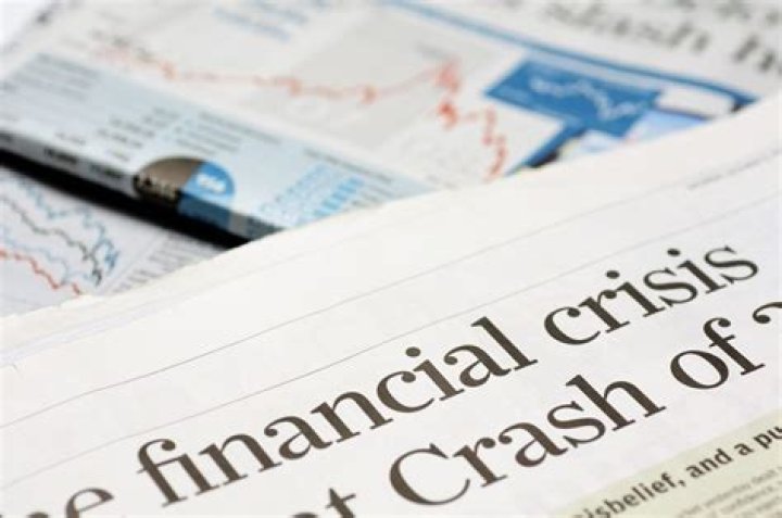 Was there a financial crisis in 2015?