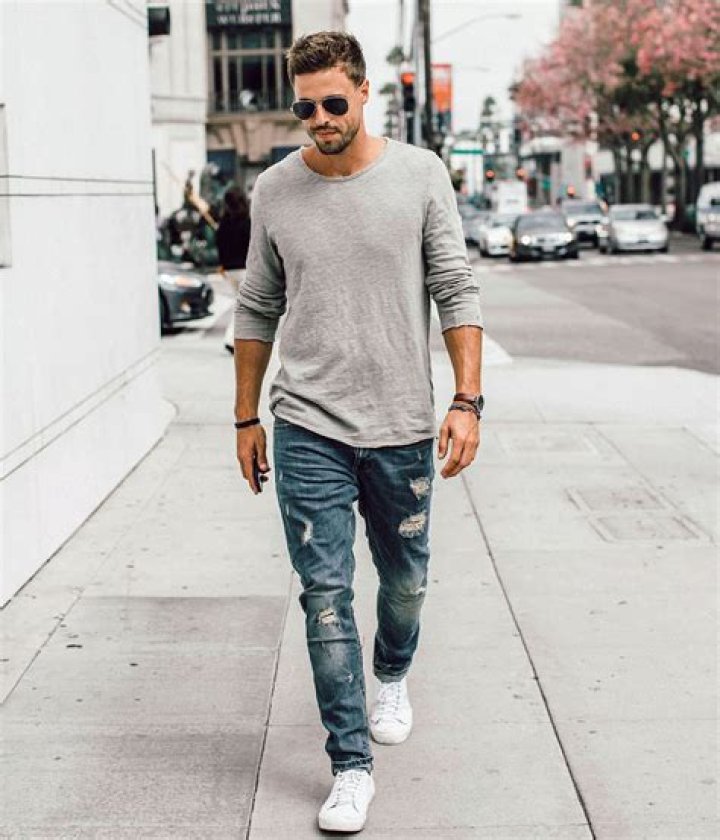 What are men fashion styles?