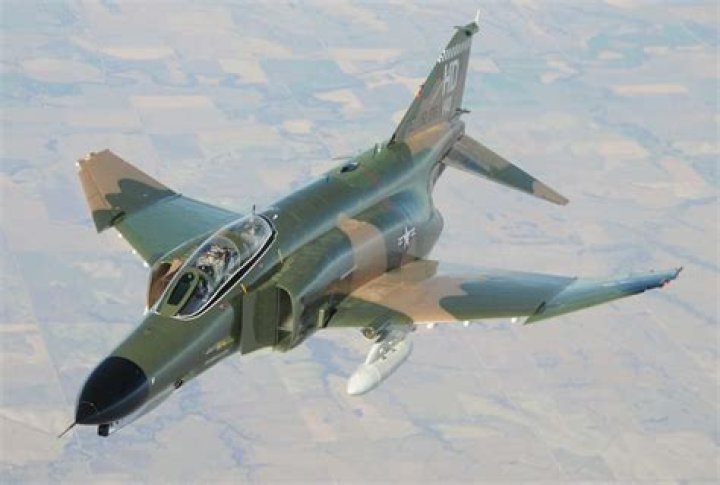What are the 5 generations of fighter planes?