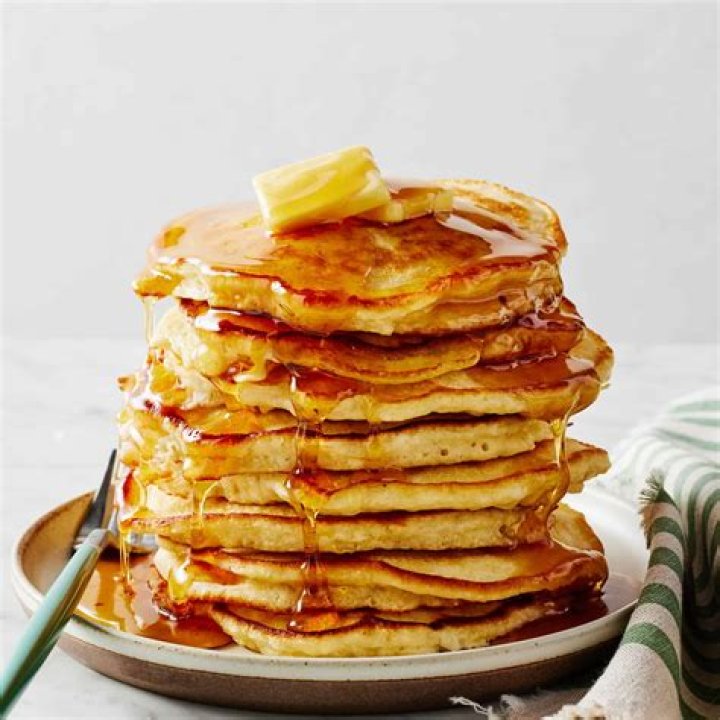 What are the materials to make pancakes?