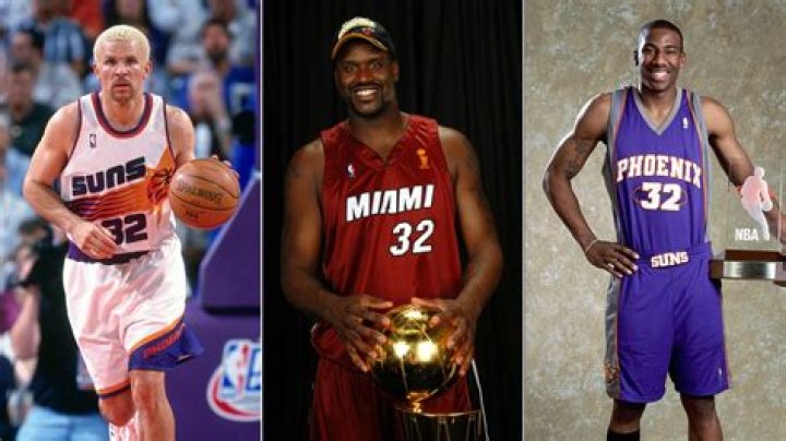 What athlete wore number 32?