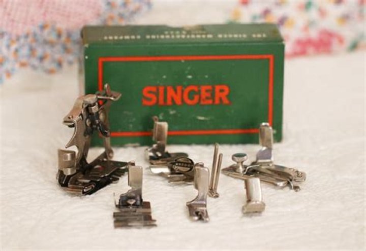 What attachments came with Singer Featherweight?