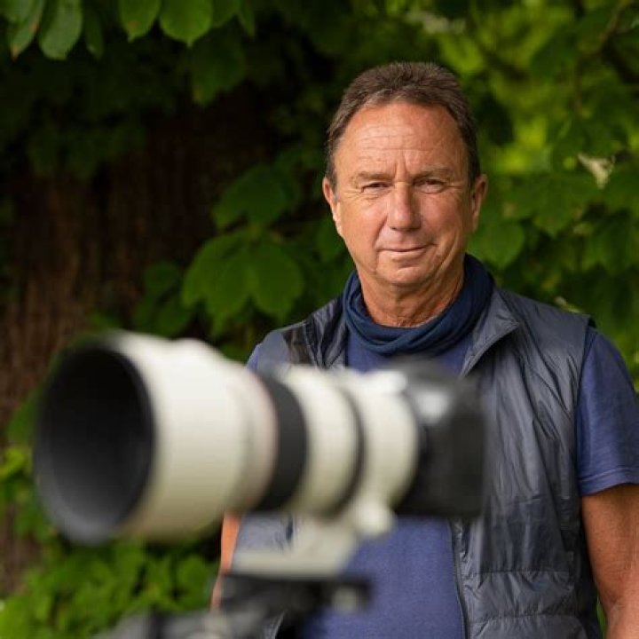 What camera does David Noton use?