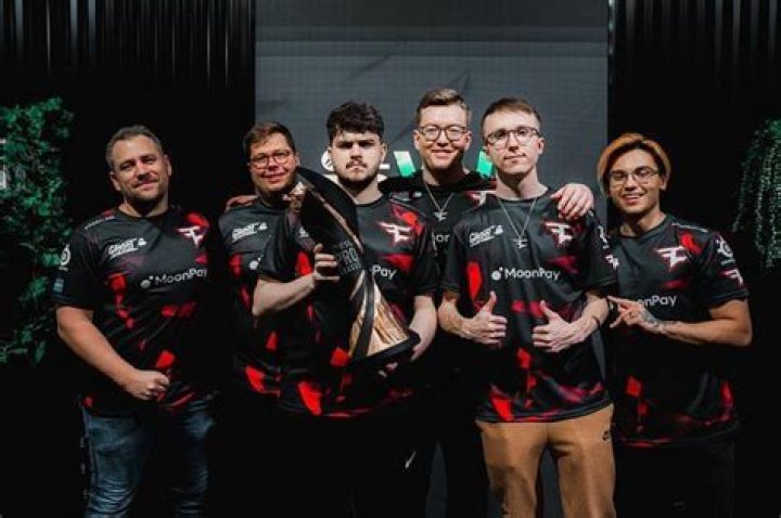 What CSGO team did FaZe buy?
