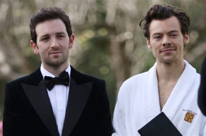 What did Jeffrey Azoff do to Harry Styles?