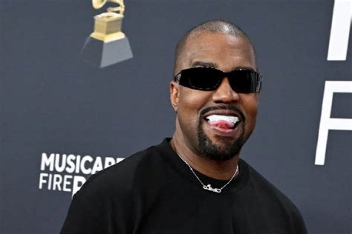 What did Kanye get Kim for her birthday?