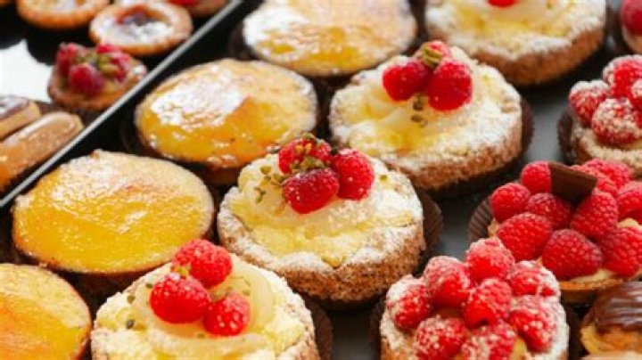What do fancy people eat for dessert?