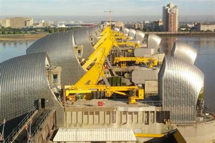 What do you think the Thames Barrier is for?