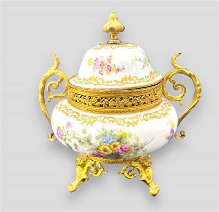 What does Depose mean on porcelain?