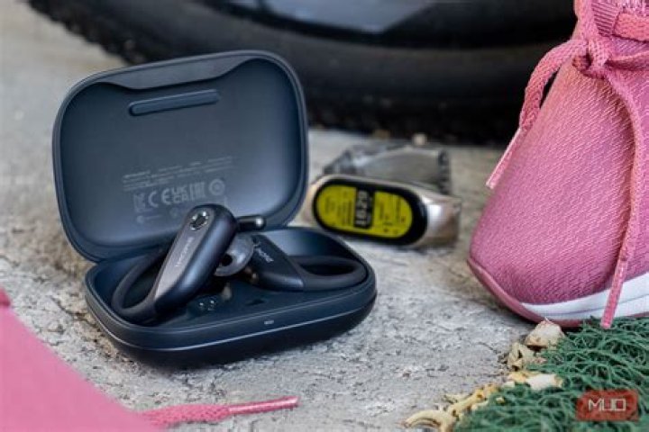 What earbuds do athletes use?