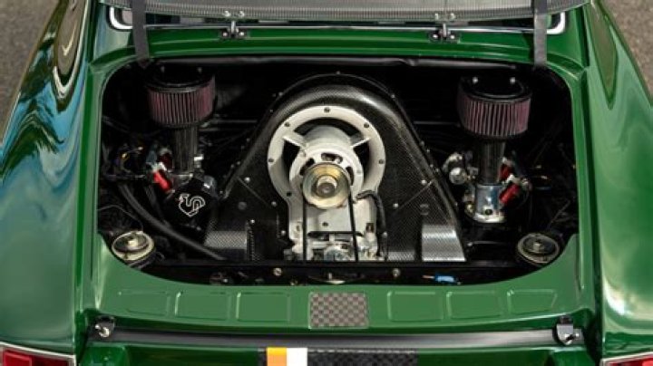 What engine does a Porsche 912 have?