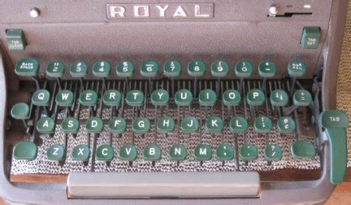 What font did Royal typewriters use?