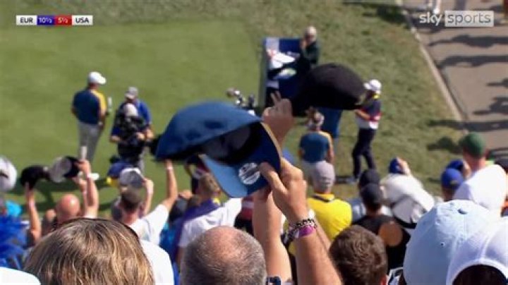 What happened at the 1999 Ryder Cup and who sank the most significant putt of the event?