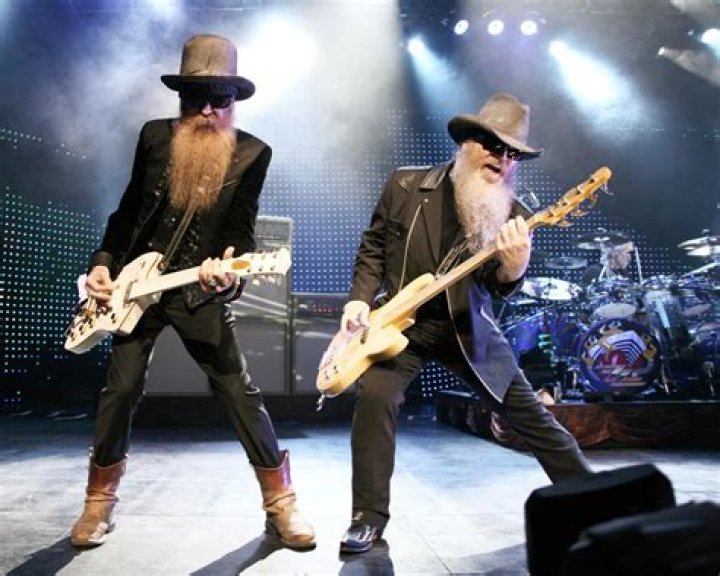 What instruments did ZZ Top play?