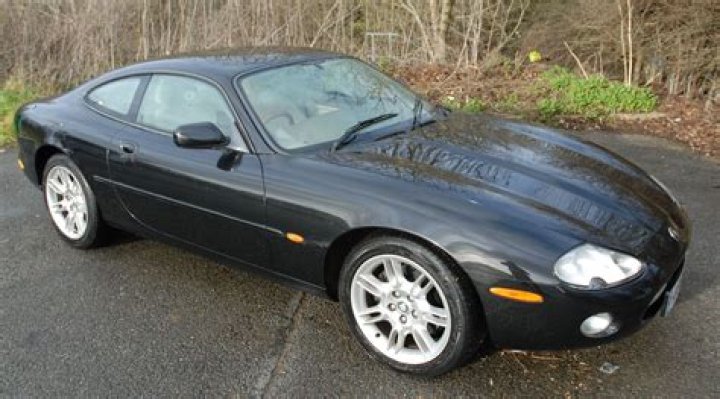 What is a 2000 Jaguar XK8 worth?
