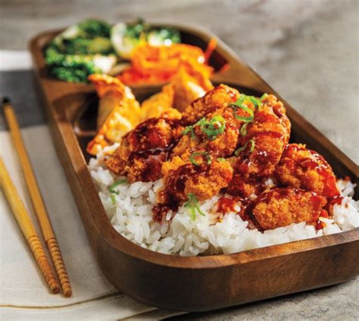 What is a Karaage chicken bento box?