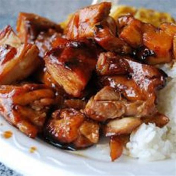 What is Chinese bourbon chicken made of?