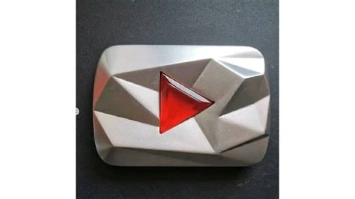 What is inside YouTube diamond play button?