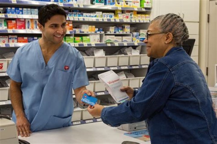 What is it like to work at Walgreens?