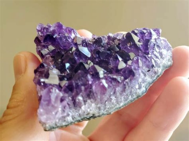 What is purple amethyst crystal good for?