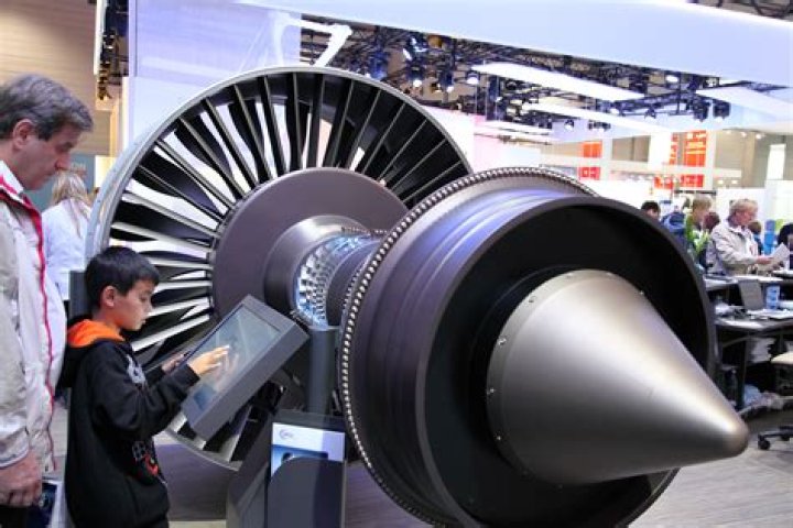 What is the advantage of geared turbofan?