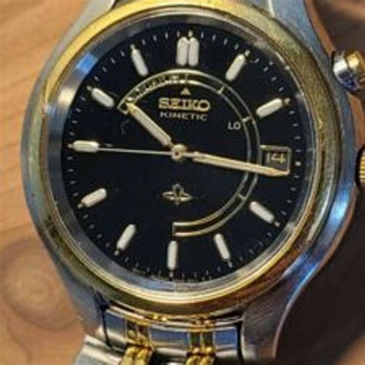 What is the button on my Seiko Kinetic watch for?