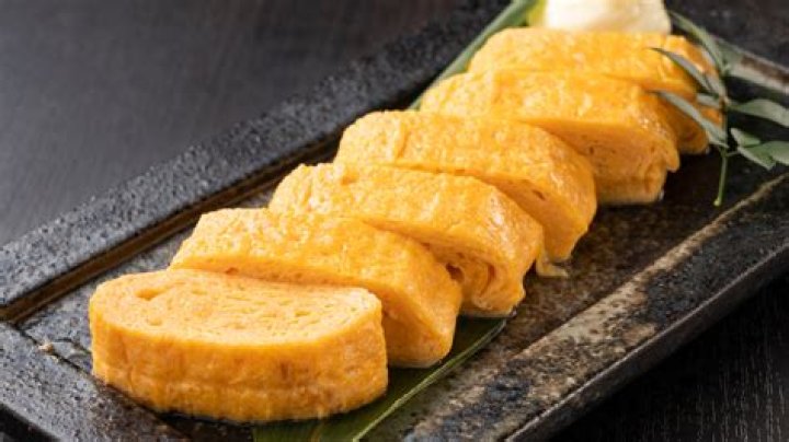 What is the difference between tamago and tamagoyaki?