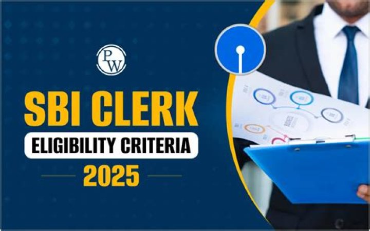 What is the minimum qualification for SBI Clerk?