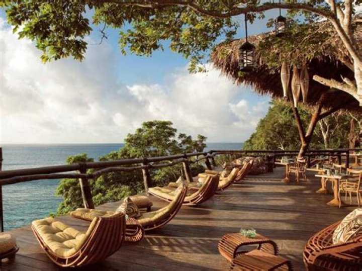 What is the most luxurious resort in Fiji?