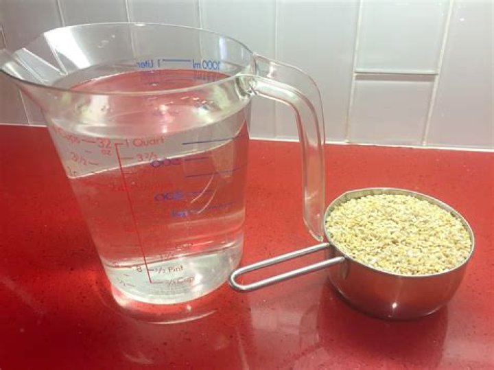 What is the ratio of water to steel cut oats?