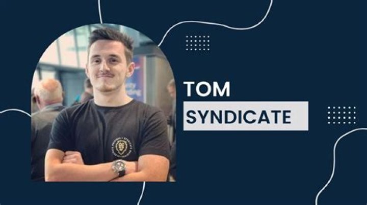 What is Tom Syndicate salary?