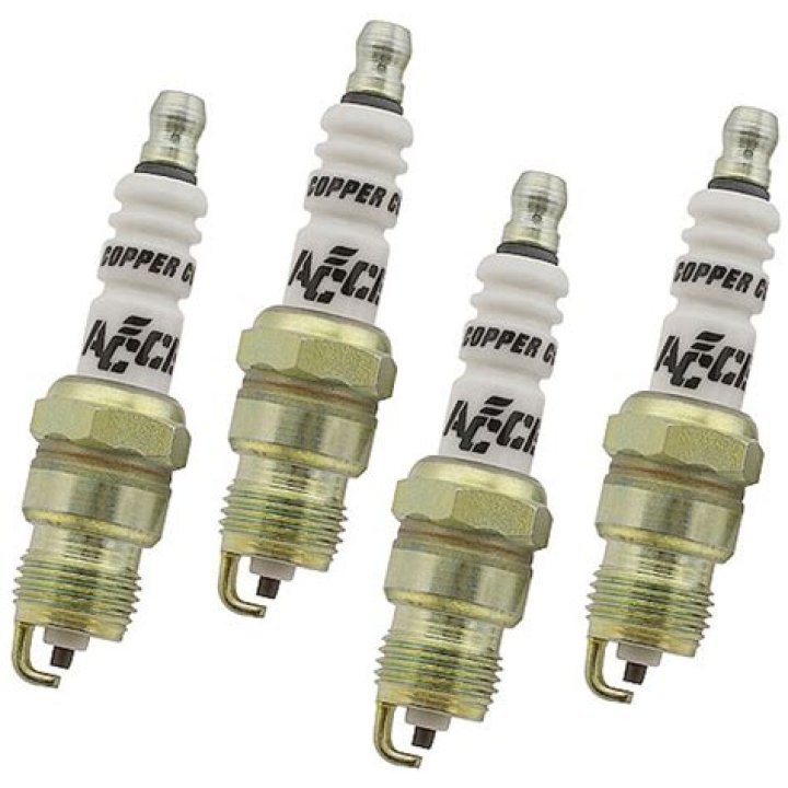 What is U groove spark plug?
