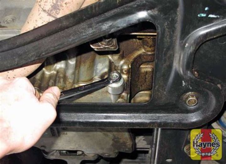 What kind of oil does a 2008 Buick Enclave CXL take?