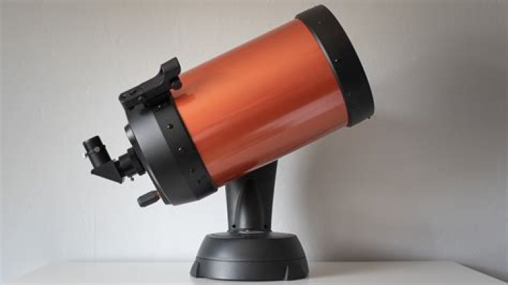 What kind of telescope is a Celestron 8SE?