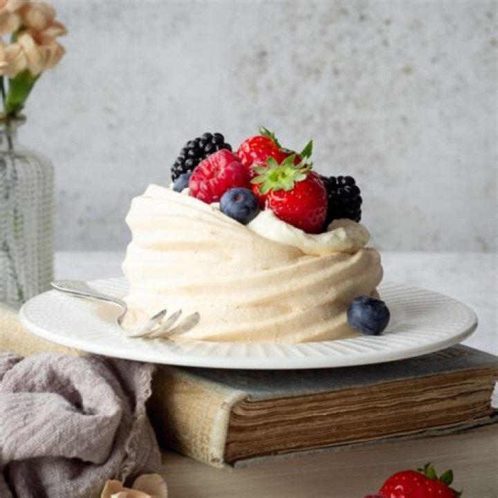 What makes a chewy meringue?