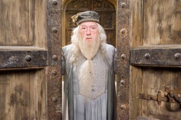 What music plays when Dumbledore dies?