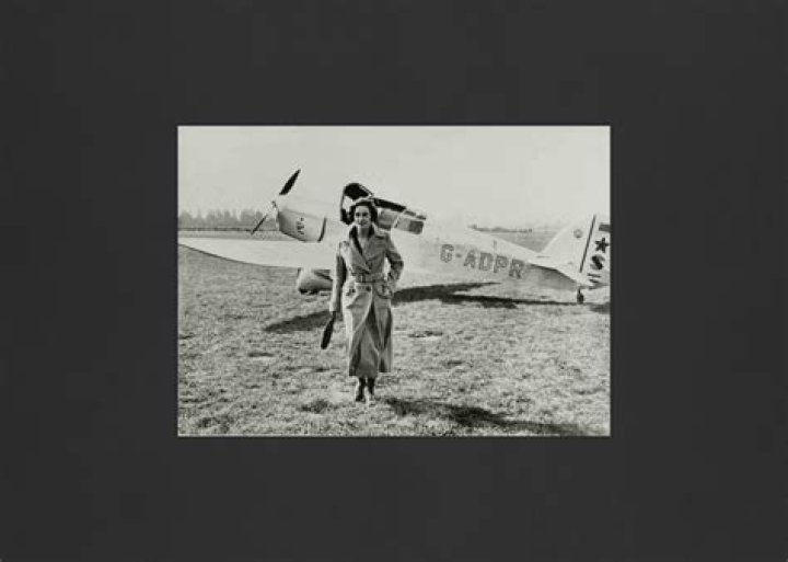 What plane did Jean Batten?