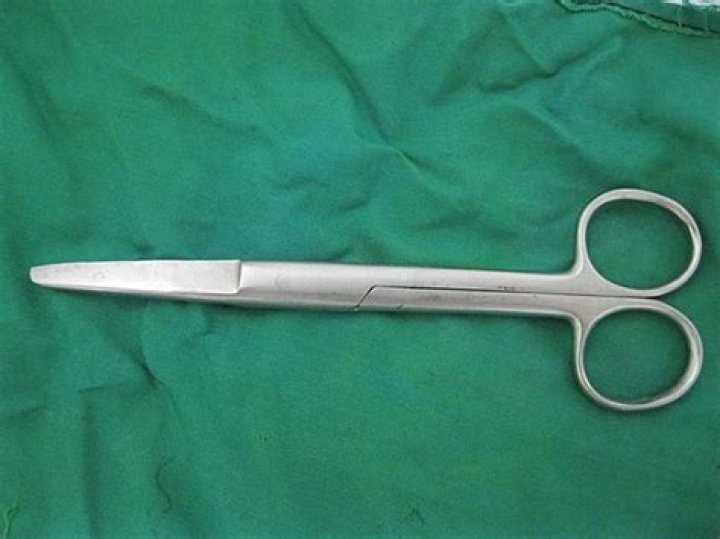What scissors do Emts use?