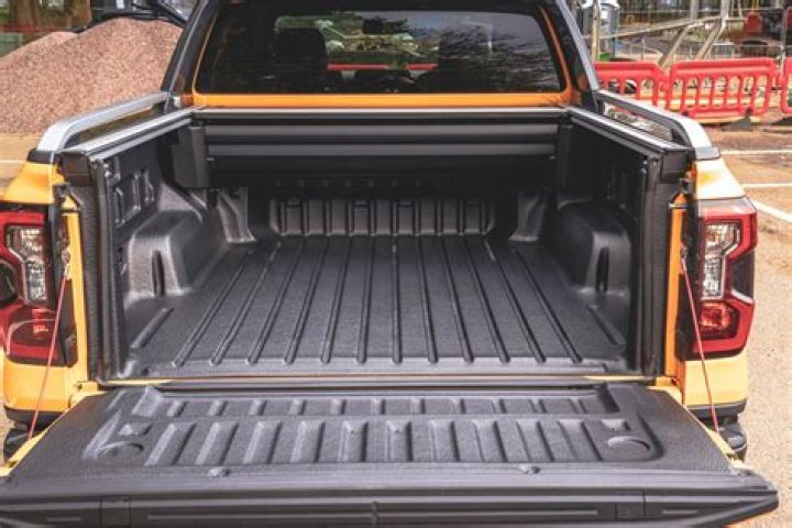 What size rear end is in a Ford Ranger?