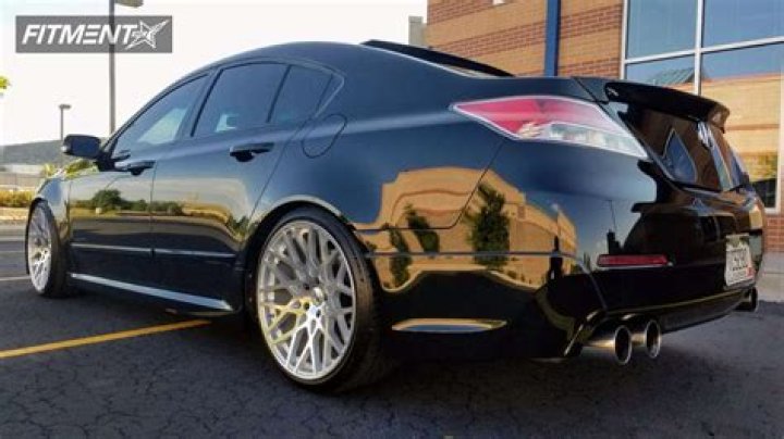 What size rims are on a 2012 Acura TL?
