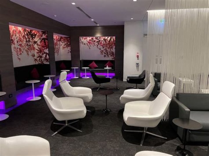 What time does Air New Zealand lounge open?