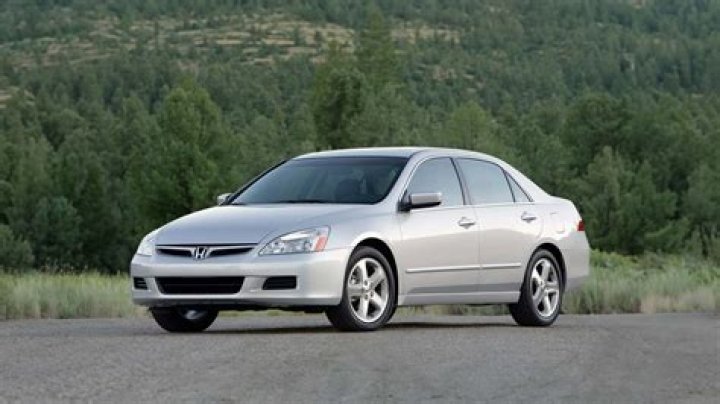 What tires go on a 2008 Honda Accord?