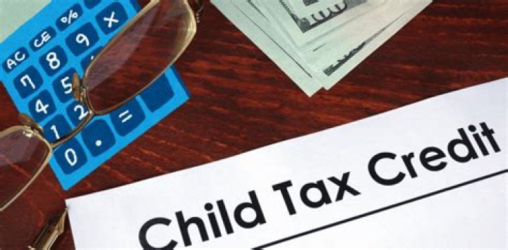 What was the child tax credit for 2015?