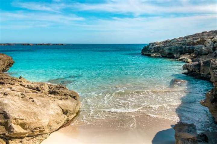 What was the temperature in Menorca today?