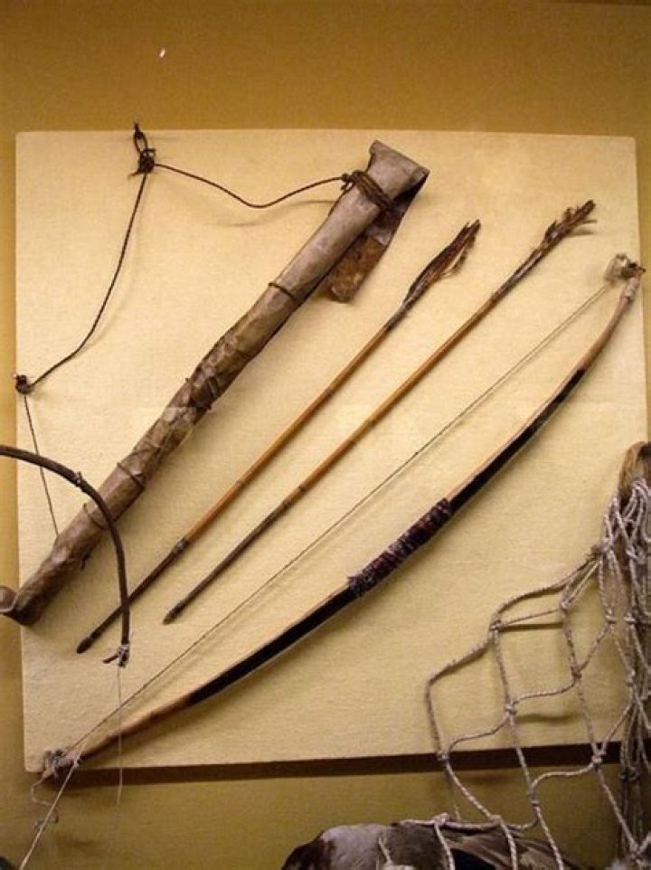 What weapons did the Chumash use to hunt?