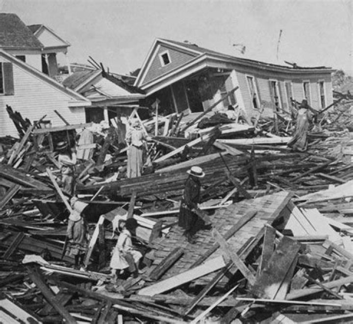 What were the economic effects of the Galveston Hurricane of 1900?
