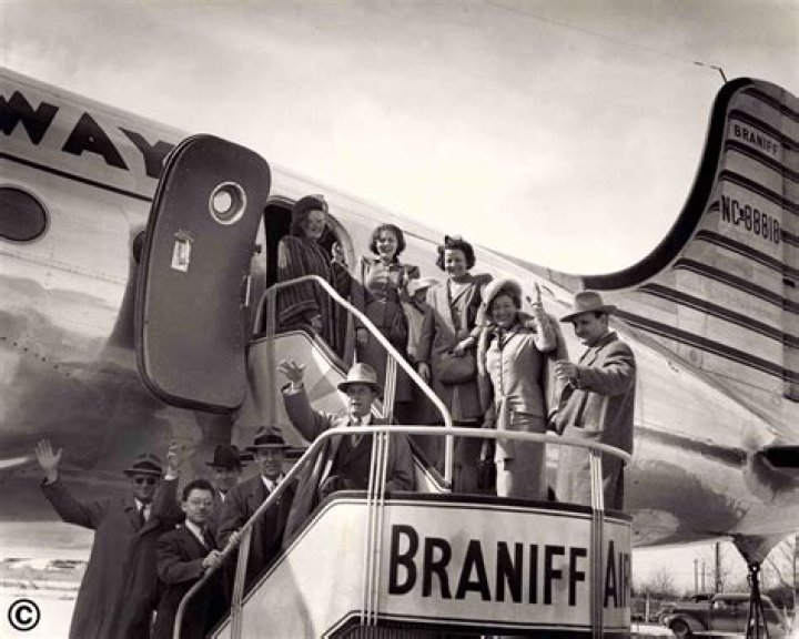 What year did Braniff airlines go out of business?